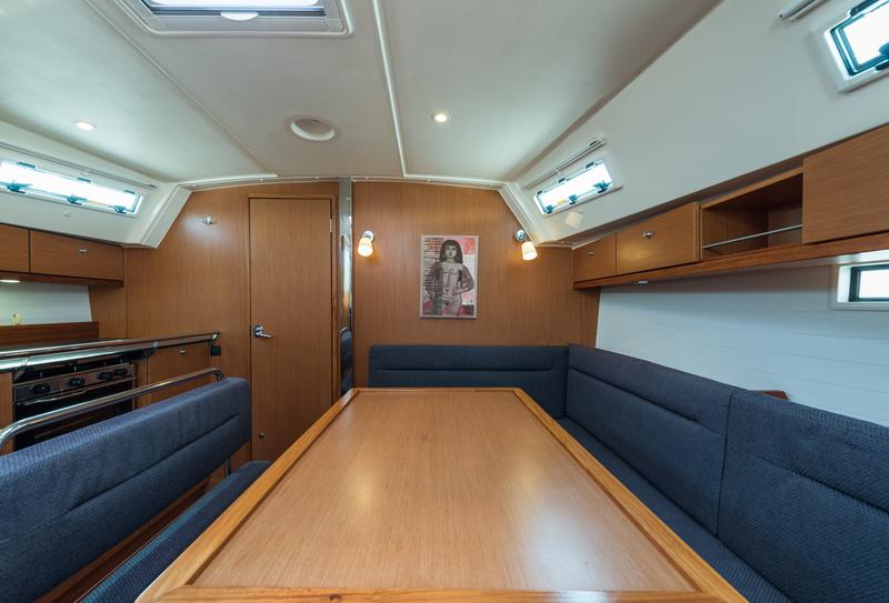 Book yachts online - sailboat - Bavaria 40 Cruiser - Deneb - rent