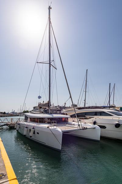 Book yachts online - catamaran - Lagoon 42 - Idal - rent