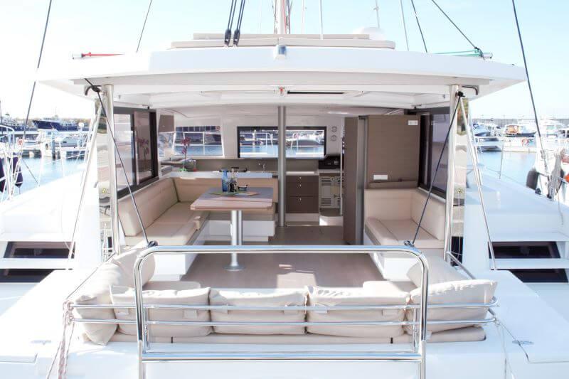 Book yachts online - catamaran - Bali 4.3 - Fasteam One (WM - A/C - GENERATOR) - rent