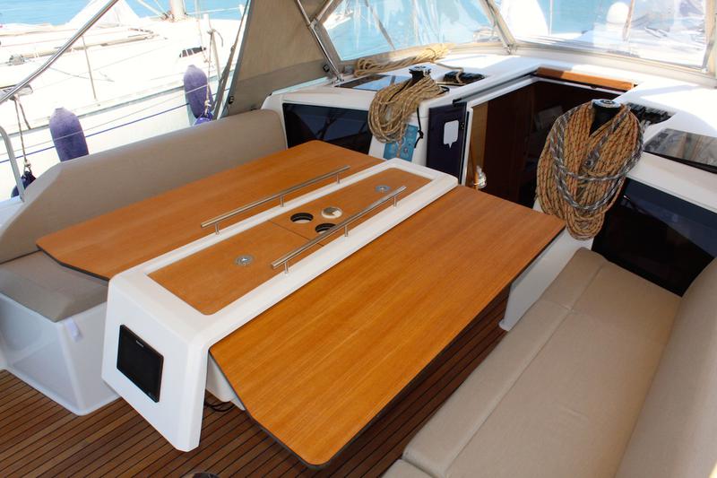 Book yachts online - sailboat - Dufour 390 Grand Large - Why Not 16 - rent