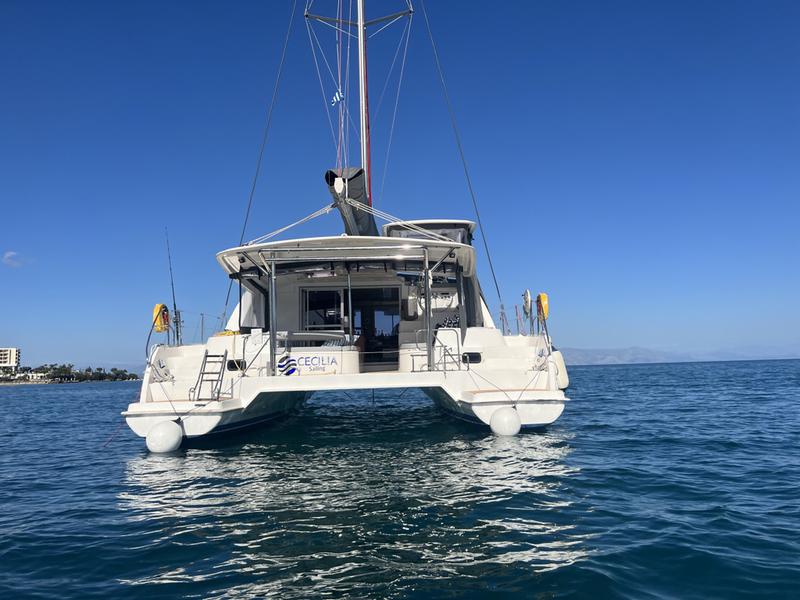 Book yachts online - catamaran - Leopard 44 - SY Cecilia - rent