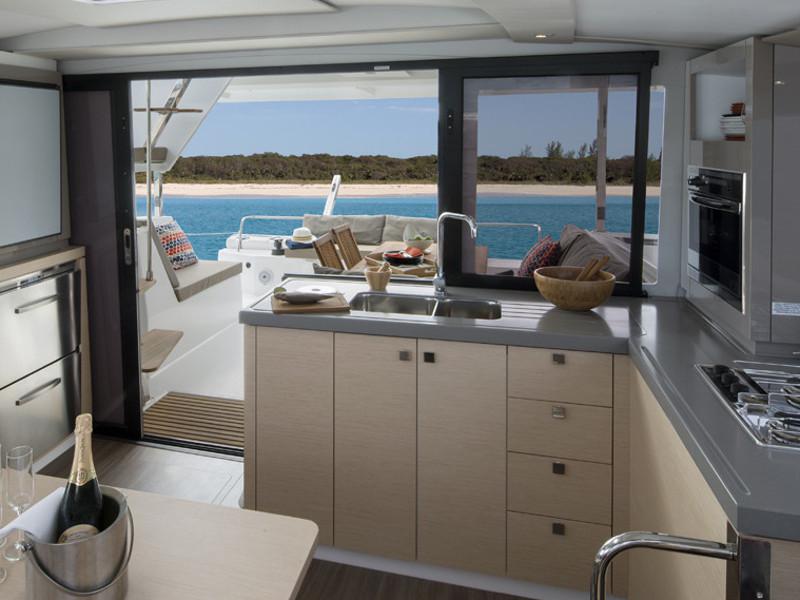 Book yachts online - catamaran - Lucia 40 - Summer Sun - rent