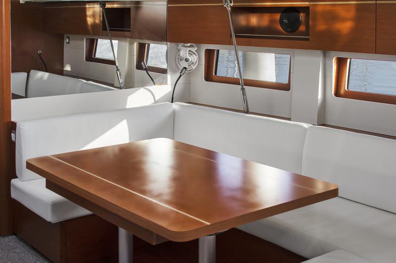 Book yachts online - sailboat - Oceanis 51.1 - One Piece - rent
