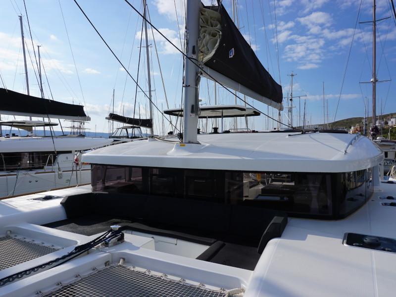 Book yachts online - catamaran - Lagoon 450 - Saga - rent