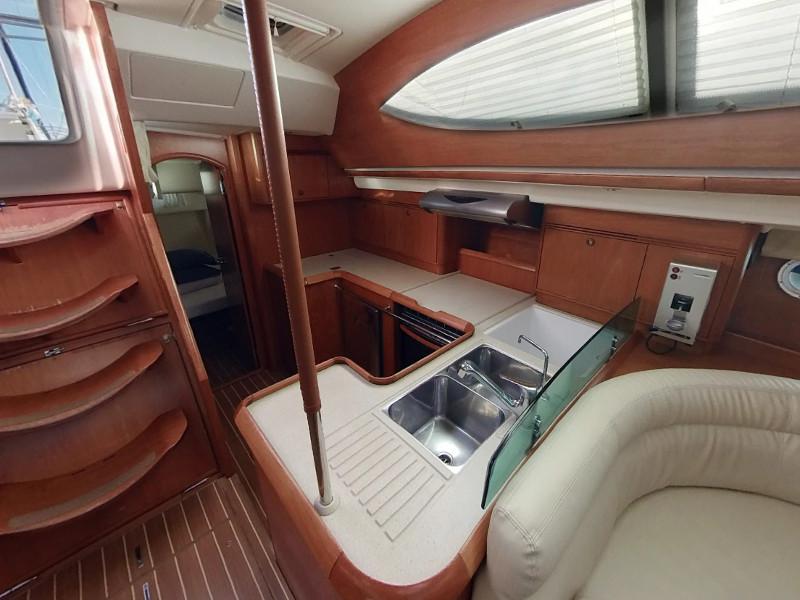 Book yachts online - sailboat - Sun Odyssey 54 DS - MACCHIATO - rent
