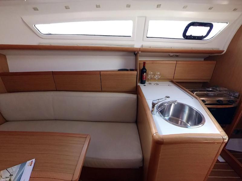 Book yachts online - sailboat - Sun Odyssey 30i - ESPRESSO I - rent