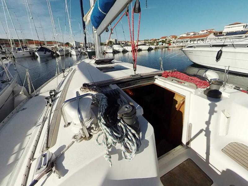 Book yachts online - sailboat - Elan 38 - ZAGLAV  - rent