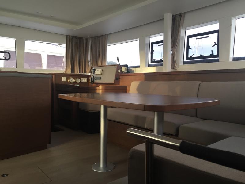 Book yachts online - catamaran - Lagoon 450 SporTop - Toja - rent