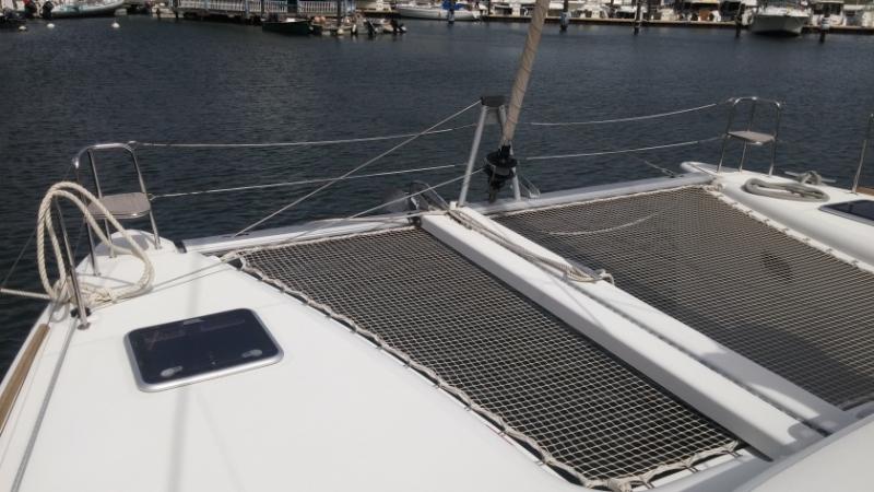 Book yachts online - catamaran - Lagoon 400 S2 - Trixi - rent