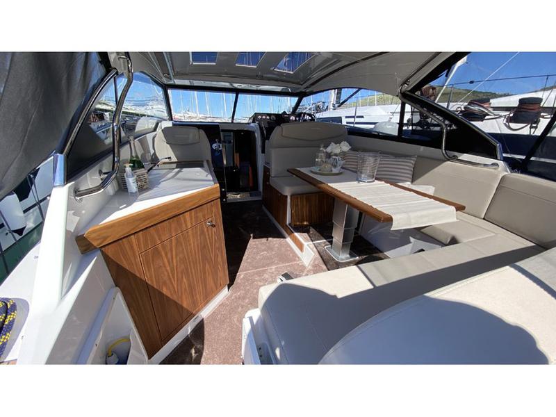 Book yachts online - motorboat - Grandezza 34 OC - Alice - rent