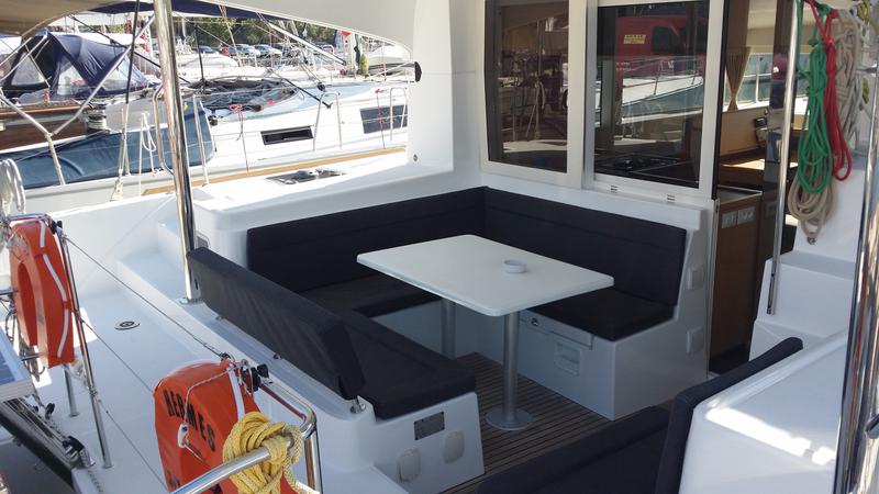 Book yachts online - catamaran - Lagoon 39 - Hermes - rent