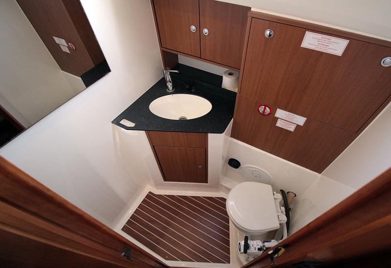 Book yachts online - sailboat - Bavaria Cruiser 50 - Leonis - rent