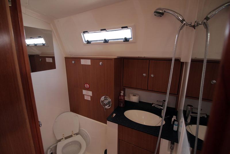 Book yachts online - sailboat - Bavaria Cruiser 50 - Leonis - rent