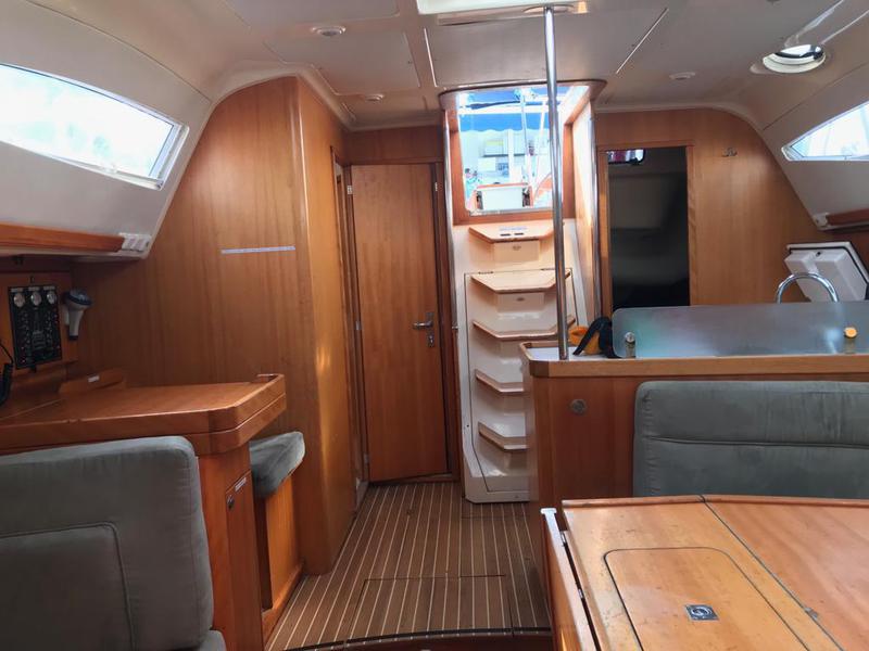 Book yachts online - sailboat - Elan 434 Impression 1 - Alboran XXIV Cocomaluco (Majorca) - rent