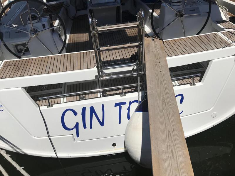 Book yachts online - sailboat - Oceanis 45-4 - Alboran Gin Tonic (Majorca) - rent