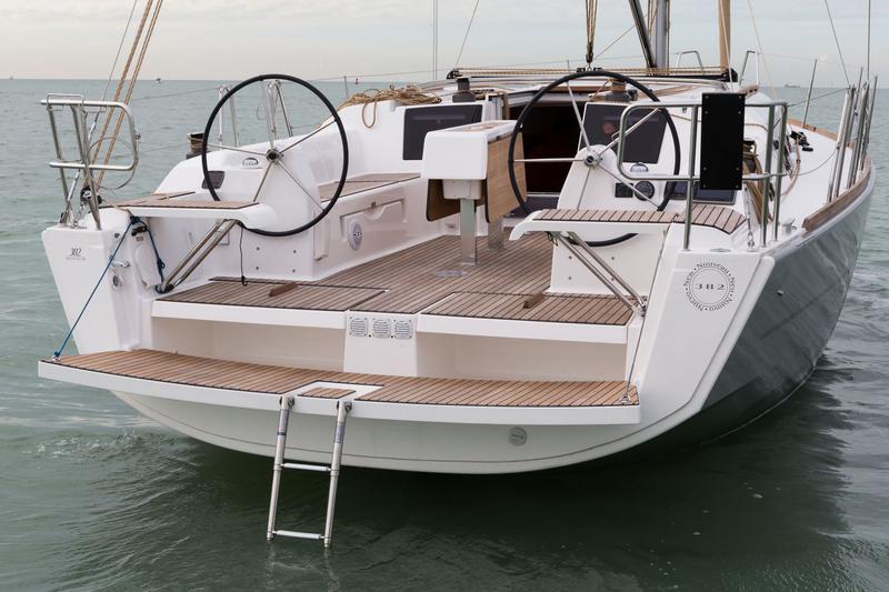 Book yachts online - sailboat - Dufour 382 GL - Regor - rent
