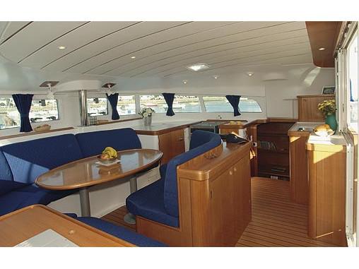 Book yachts online - catamaran - Lagoon 410 S2 - Vega - rent