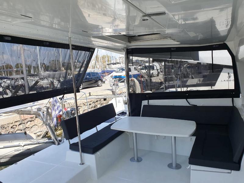 Book yachts online - catamaran - Lagoon 450F - Dioni - rent