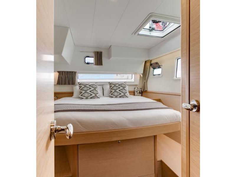 Book yachts online - catamaran - Lagoon 42 - POSEIDON new 2021+AC+G - rent