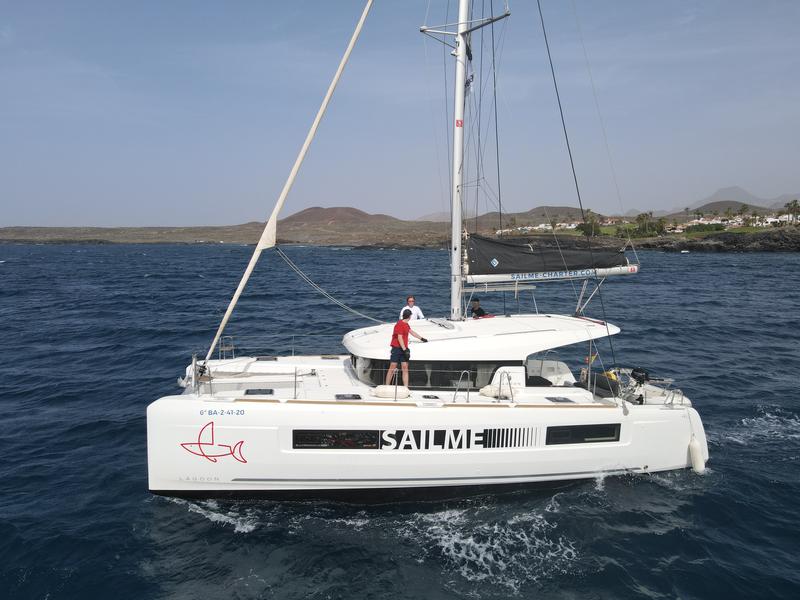 Book yachts online - catamaran - Lagoon 40 - Eskimo  - rent