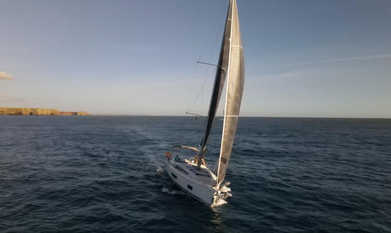 Book yachts online - sailboat - Oceanis 46.1 - Yess Boss (First Line) - rent