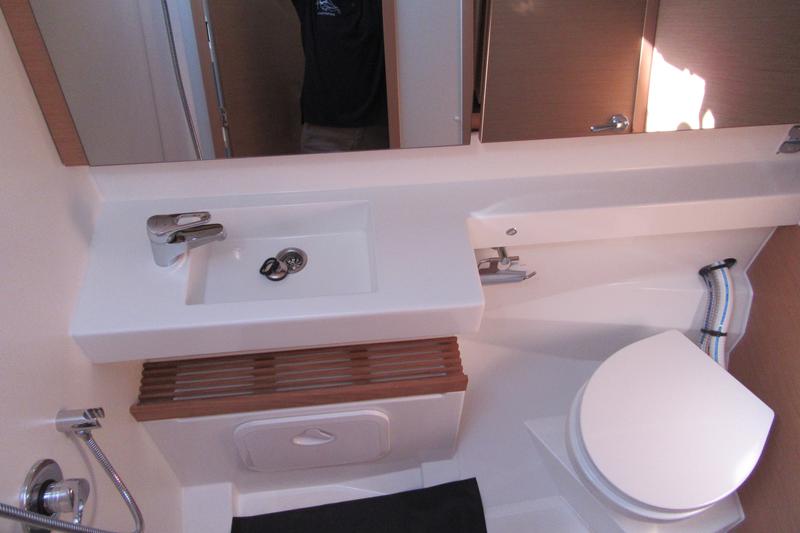 Book yachts online - sailboat - Sun Odyssey 440 - Matilda - rent