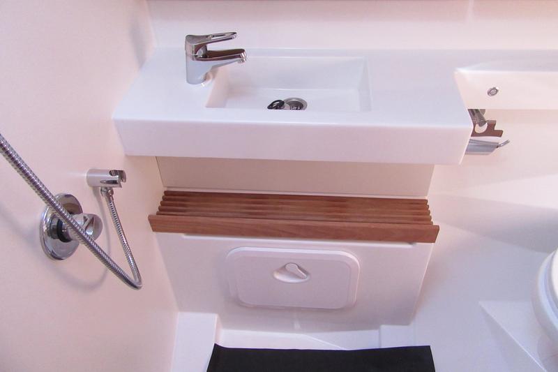 Book yachts online - sailboat - Sun Odyssey 440 - Matilda - rent