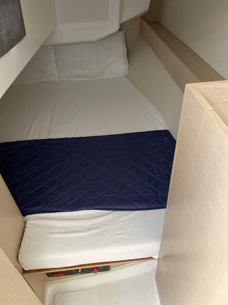 Book yachts online - sailboat - Oceanis 30.1 - Carina - rent