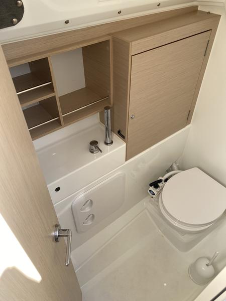 Book yachts online - sailboat - Oceanis 30.1 - Carina - rent