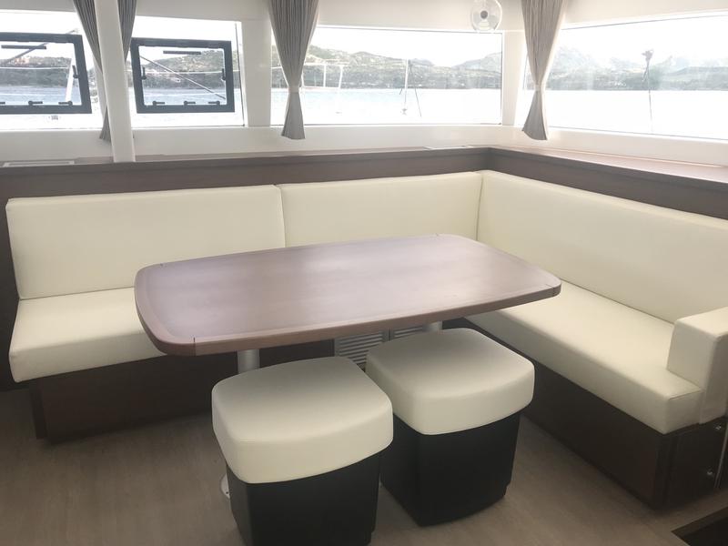 Book yachts online - catamaran - Lagoon 450F - Cor Caroli (GND) (A/C, WM, Generator, Inverter) - rent