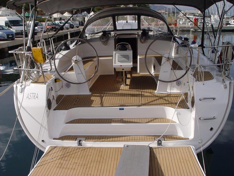 Book yachts online - sailboat - Bavaria Cruiser 51 - Astra - rent