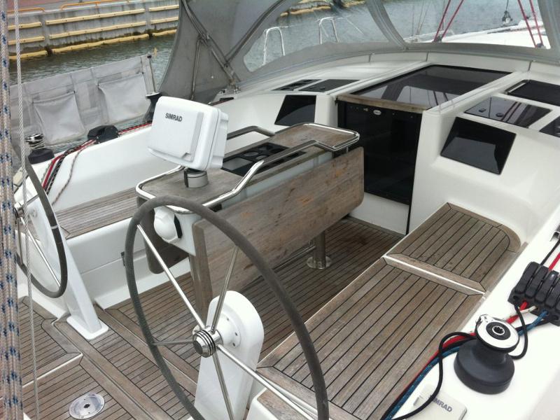 Book yachts online - sailboat - Hanse 385 - Milda - rent