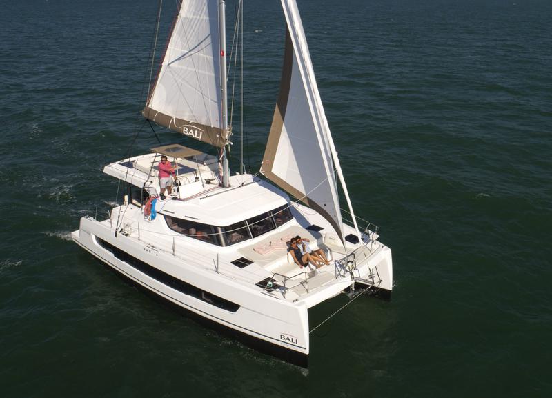 Book yachts online - catamaran - Bali Catspace - Wow - rent