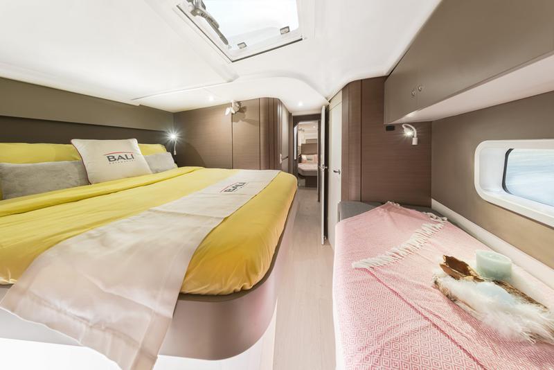 Book yachts online - catamaran - Bali Catspace - Wow - rent