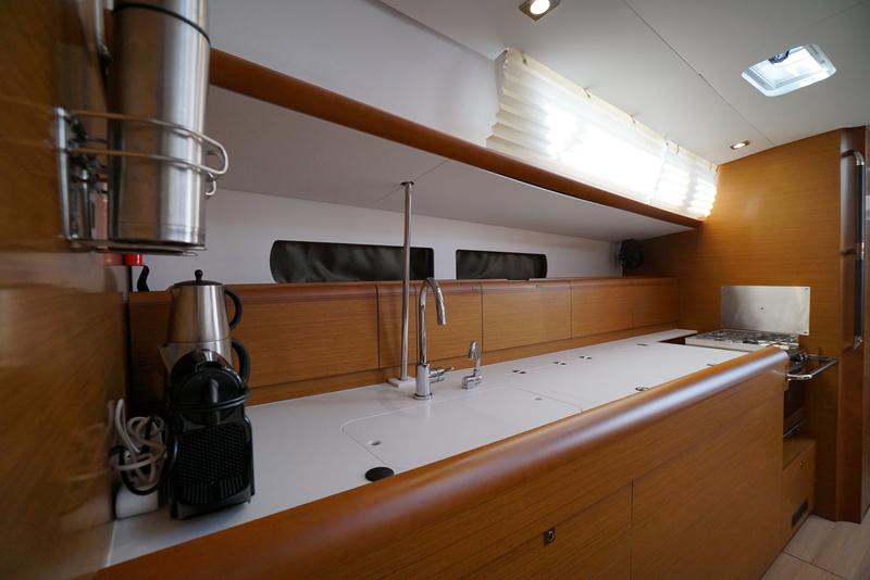 Book yachts online - sailboat - Sun Odyssey 479 - Capricorn - rent