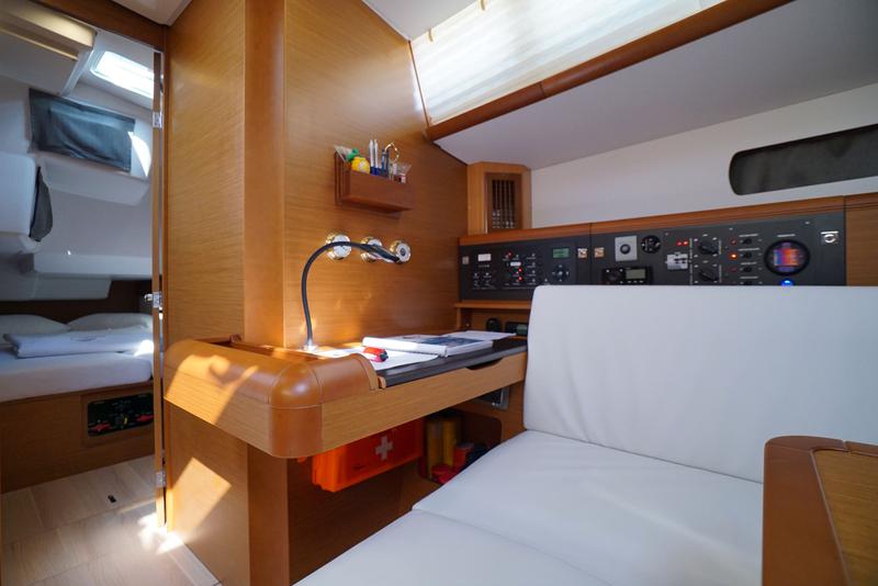 Book yachts online - sailboat - Sun Odyssey 479 - Capricorn - rent