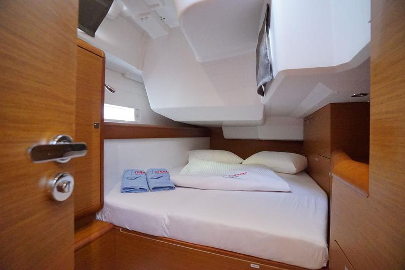 Book yachts online - sailboat - Sun Odyssey 479 - Capricorn - rent