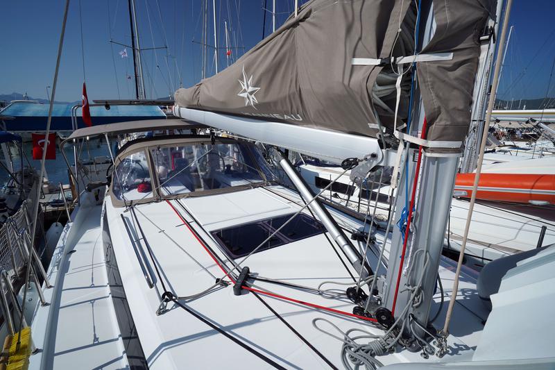 Book yachts online - sailboat - Sun Odyssey 410 - Free Me - rent