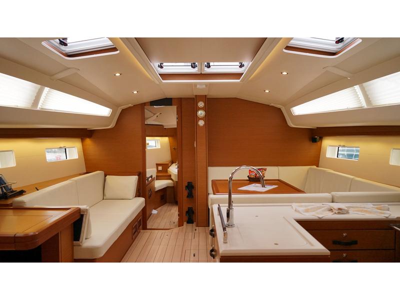 Book yachts online - sailboat - Jeanneau 51 - Selinim - rent