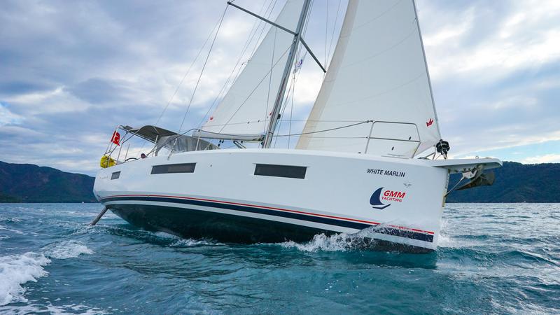 Book yachts online - sailboat - Sun Odyssey 440 - 3 Cabins - White Marlin - rent