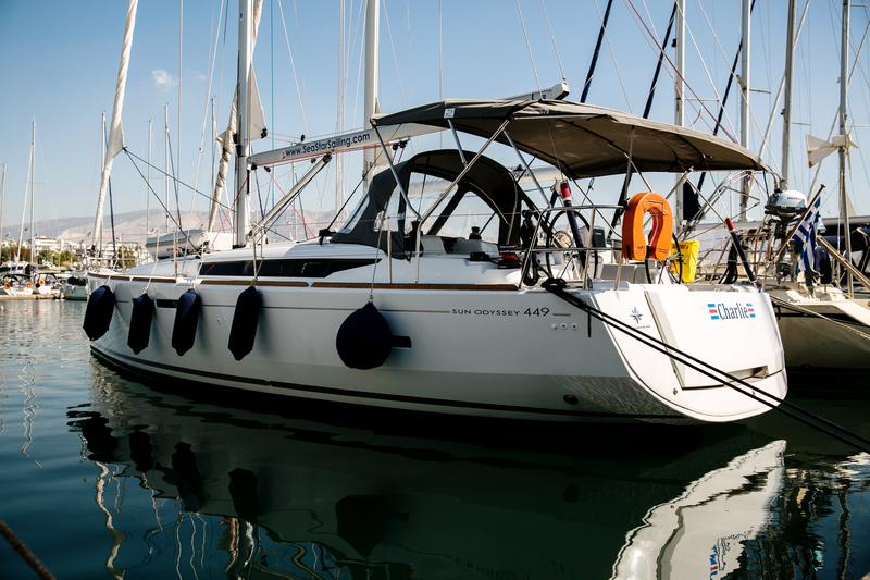 Book yachts online - sailboat - Sun Odyssey 449 - Charlie - rent