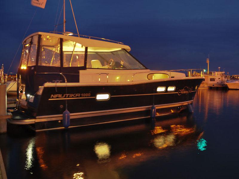 Book yachts online - motorboat - Nautika 1000 - Nautika 1000 - rent