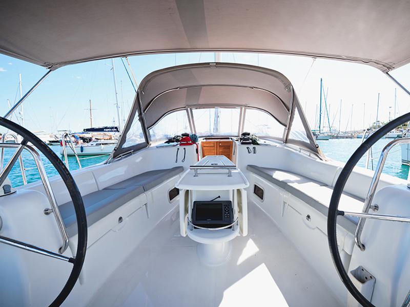 Book yachts online - sailboat - Oceanis 54 - Chill Out - rent