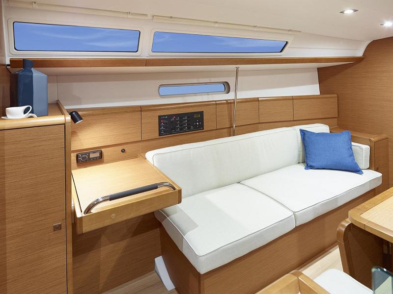 Book yachts online - sailboat - Sunsail 38 - Sunsail 38 (2018) - rent
