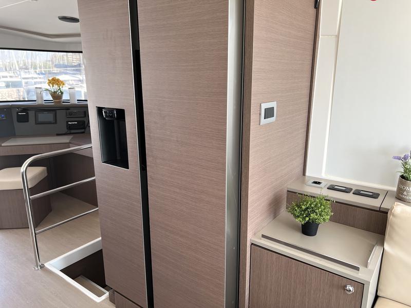 Book yachts online - catamaran - Bali 4.6 (5+1 cab) - Freedom - rent