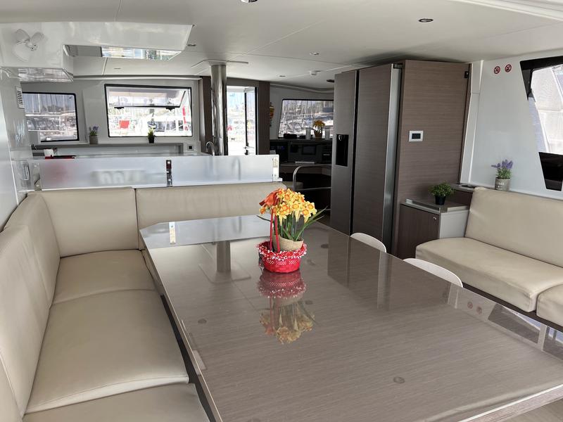 Book yachts online - catamaran - Bali 4.6 (5+1 cab) - Freedom - rent