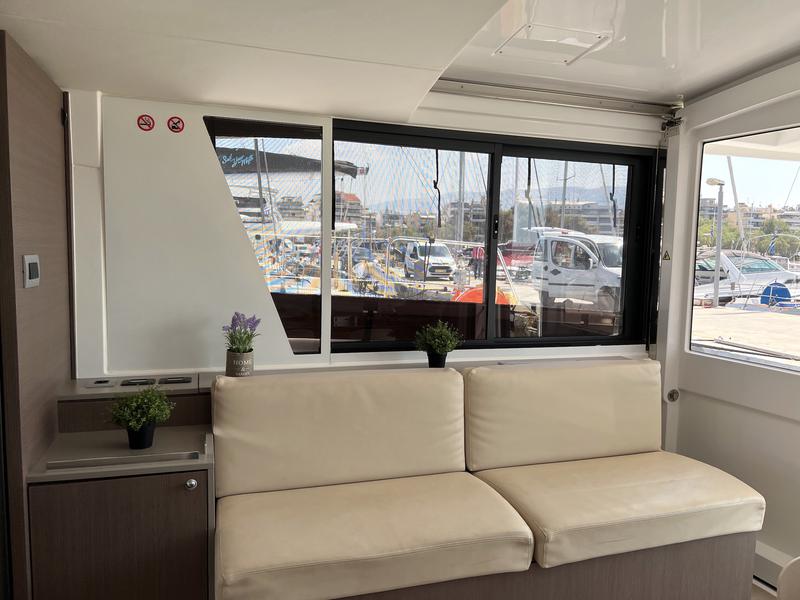 Book yachts online - catamaran - Bali 4.6 (5+1 cab) - Freedom - rent