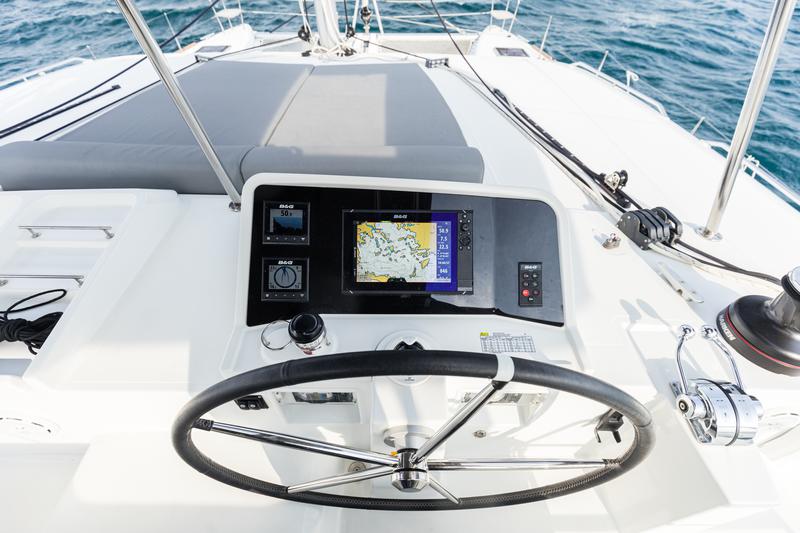 Book yachts online - catamaran - Lagoon 450  Flybridge - Myrto | A/C, Gen, Watermaker, 12 pax - rent