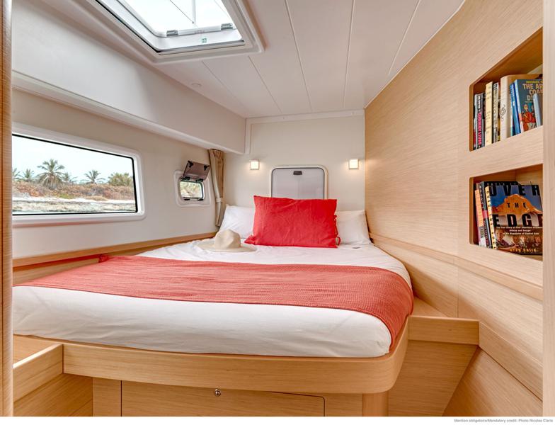 Book yachts online - catamaran - Lagoon 42 - Utopia | A/C, Gen, Watermaker, 12 pax - rent