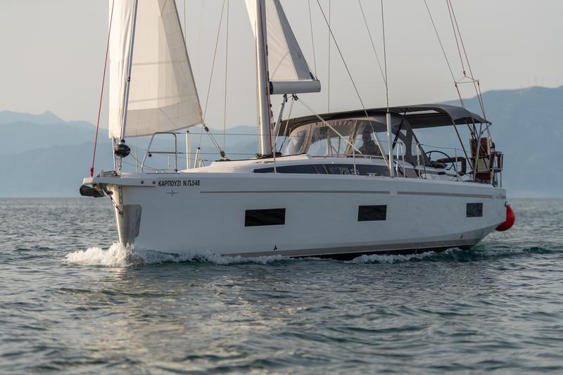 Book yachts online - sailboat - Bavaria C42 - Karpouzi | A/C, Bow Thruster, Full teak deck - rent